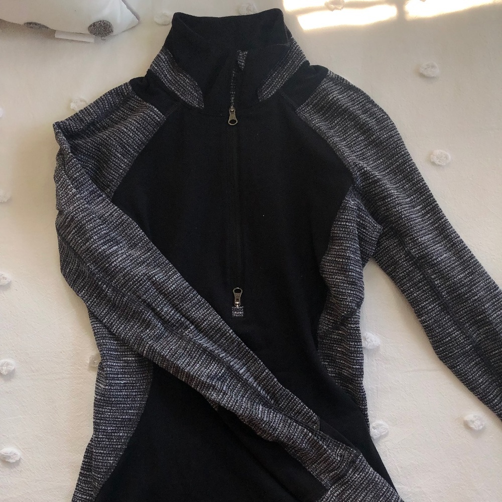 Lululemon Quarter zip Sweatshirt